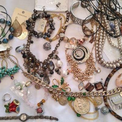 Costume jewelry 