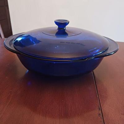 Cobalt blue glass casserole dish with lid