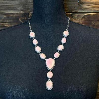 #432 â€¢ Native American Sterling Silver Pink Conch Lariat Necklace, 67g
