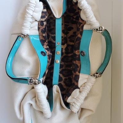Dolce & Gabbana Handbag
$350