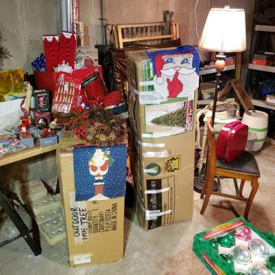 Yard sale photo in Des Plaines, IL