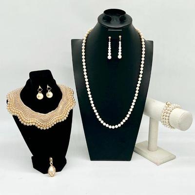 (6) Vintage Faux Pearls Costume Jewelry Earrings Necklaces Teardrop Pendant Collar
