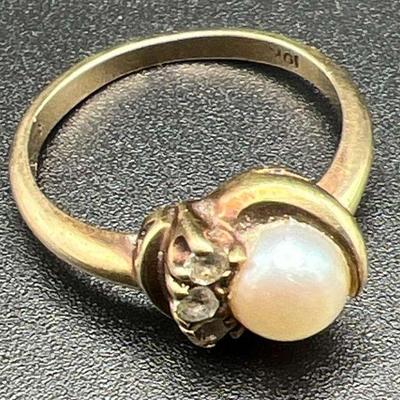 Antique 10K Gold Ring - Approx. Size 5.5
Stones untested. Ring stamped '10K,' as shown.