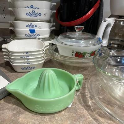 Sunkist Jadeite Uranium glass Juicer, Vintage Corning Ware