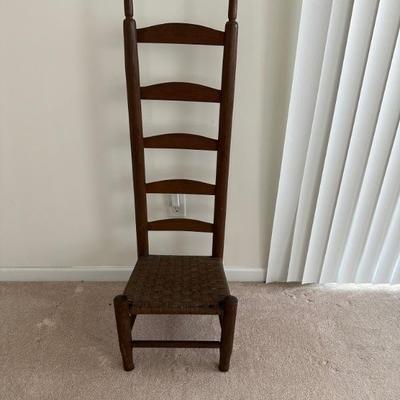 Antique Pennsylvania Dutch 5 rung child's ladder back chair