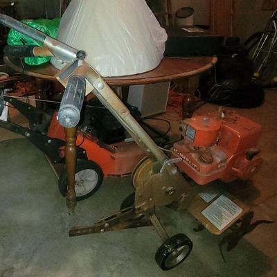 Craftsman tiller. Has good compression but does not start