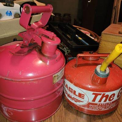 Metal gas cans