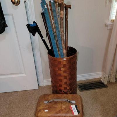 Walking sticks
Yardsticks