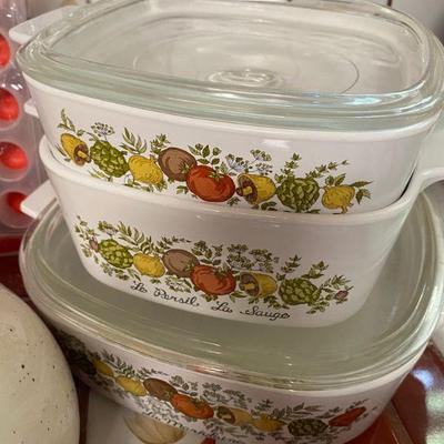 Spice of Life Corninware casserole dishes with lids