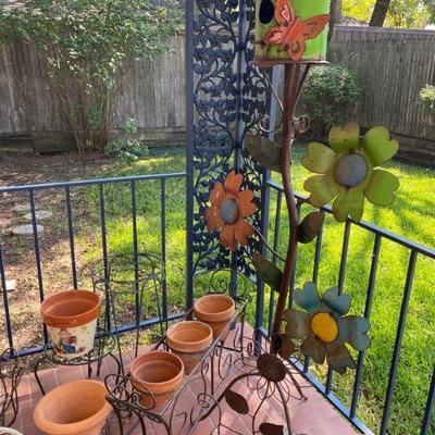 Gardening pots