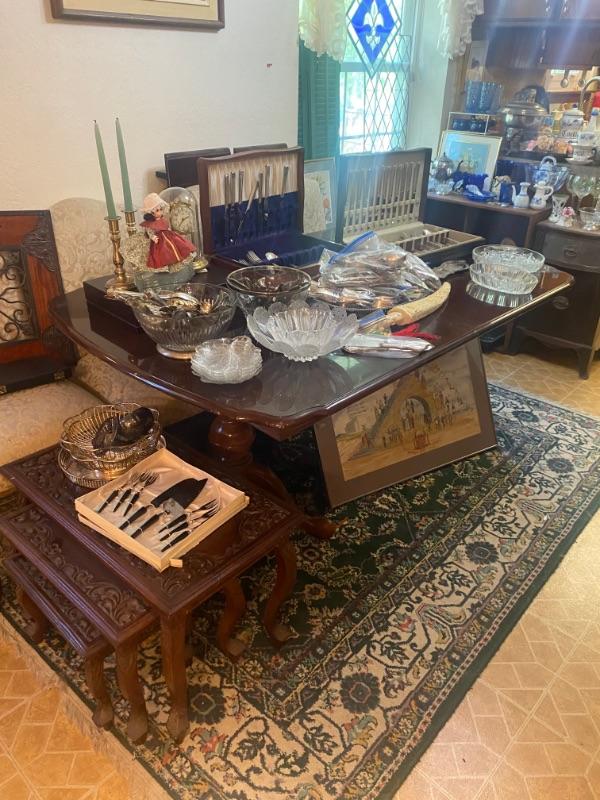 Picker style Estate Sale
