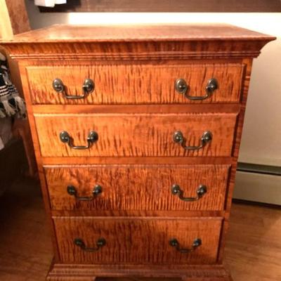 Handmade tiger maple 4-dr, small chest/nightstand, unsigned