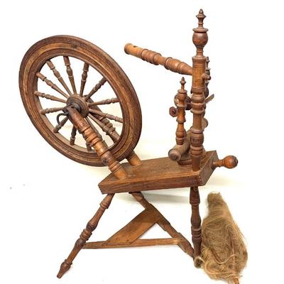 Antique spinning wheel, complete, in excellent condition, best one I've seen