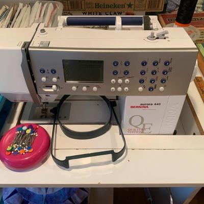 Bernina aurora 440 sewing/quilting machine