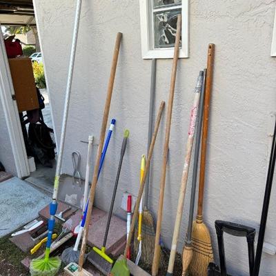 Yard sale photo in Pleasant Hill, CA