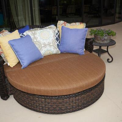 Oversized Outdoor Chair