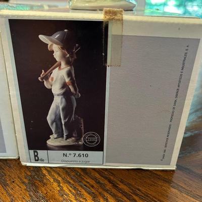 LLADRO " Can I Play" 7610 Boy with Baseball Bat RETIRED WITH BOX