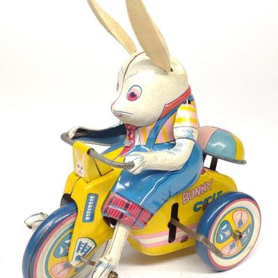 Japan Tin Wind-Up Bunny Cycle Toy (Sato)