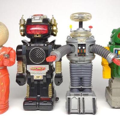 4 Vintage Robot Toys (Battery Ops & Wind-Up)