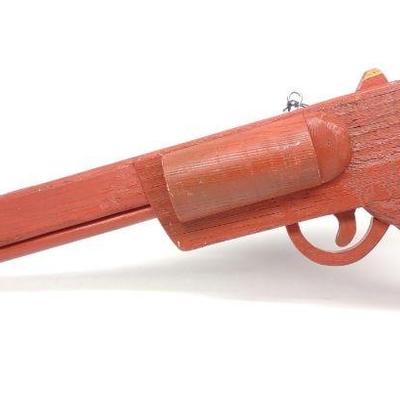 Gun Shop Trade Sign of Revolver (32