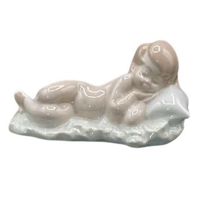 Lot 399  
Lladro #4535 Little Baby Jesus Nativity Figurine