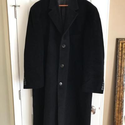 Menâ€™s cashmere coat size 48R