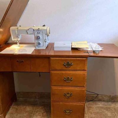 Vintage PENNCREST Sewing Machine With Cabinet * Working!