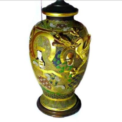 Lot 003   0 Bid(s)
Antique Satsuma Vase / Lamp Arhats with a Sinuous Dragon Meiji Period