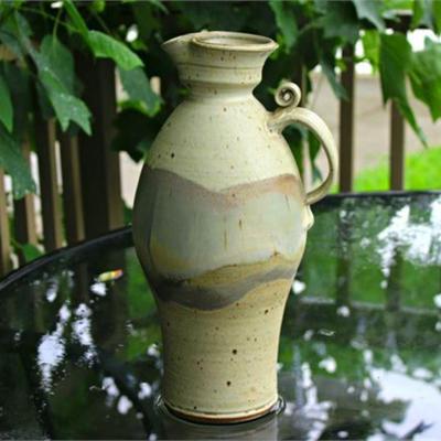 Lot 039   4 Bid(s)
Vintage Studio Art Pottery Jug Vase by Kelly Barone Signed Stoneware Ca
