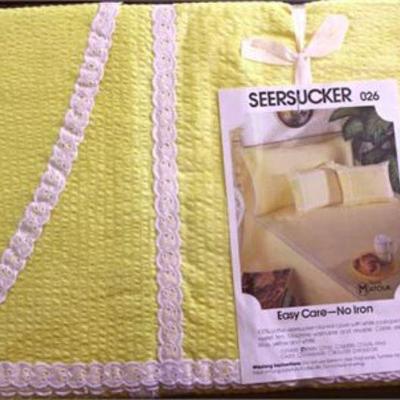 Lot 058   0 Bid(s)
Matouk Yellow Cotton Blanket Cover Seersucker Twin Size Grande Maison de Blanc