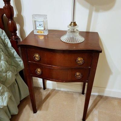 Lot 62 - Vintage Mahogany Bedroom Set 