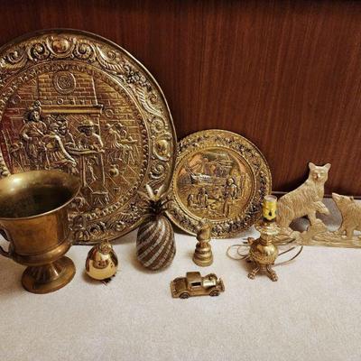 Lot 83 - Brass Decor Lot
