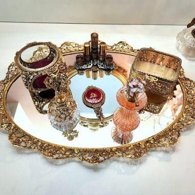 Lot 44 - Vintage Vanity Lot 