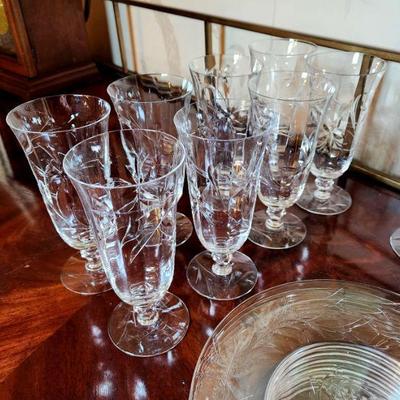Lot 9 - Heisey "Peachtree" Cut Crystal 