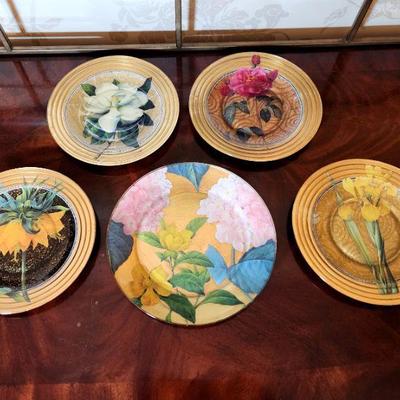 Lot 28 - Scott Potter Floral Decoupage Plates 