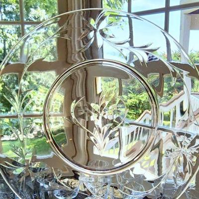 Lot 9 - Heisey "Peachtree" Cut Crystal 