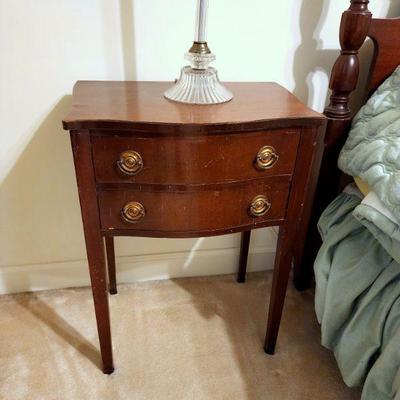 Lot 62 - Vintage Mahogany Bedroom Set 