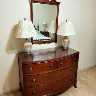 Lot 62 - Vintage Mahogany Bedroom Set 