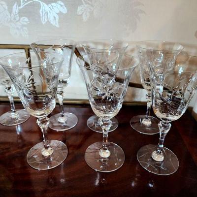 Lot 9 - Heisey "Peachtree" Cut Crystal 