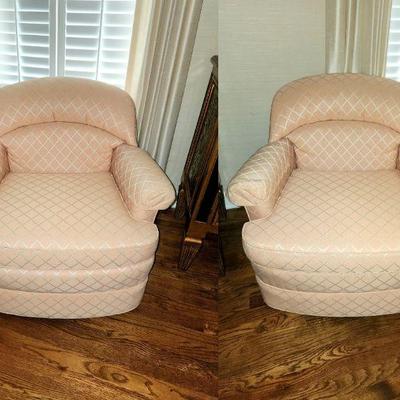 Lot 20 - Pair of Sherrill Upholstered Swivel Armchairs 
