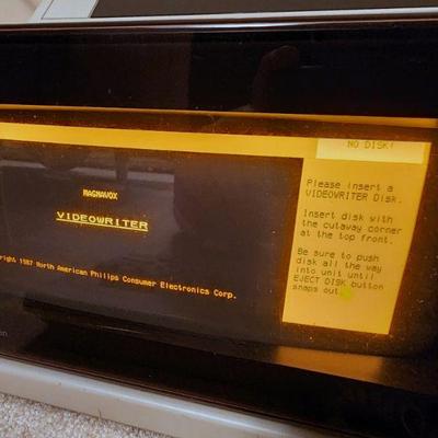 Lot 86 - Magnavox VideoWriter 250 Word Processor Printer 