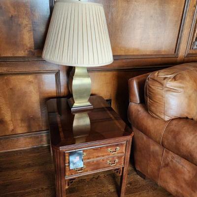 Lane end table, brass lamp