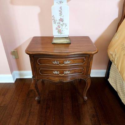 Lot 37 - Thomasville "Camille" King Bedroom Set 