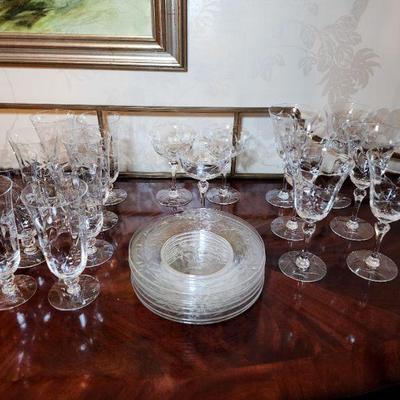 Lot 9 - Heisey "Peachtree" Cut Crystal 