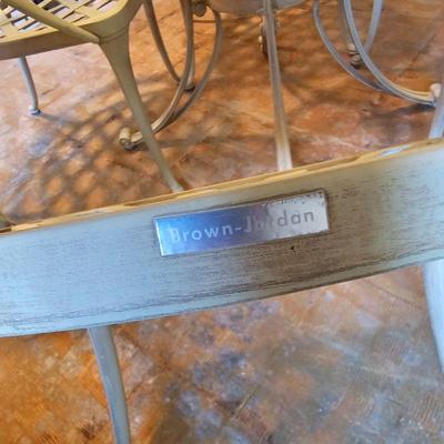Brown-Jordan patio table & chairs.
