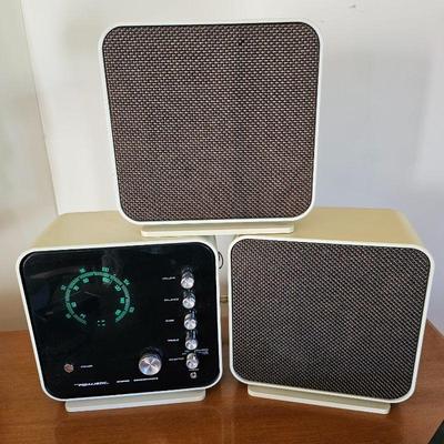 Vintage Realistic stereo, works great.