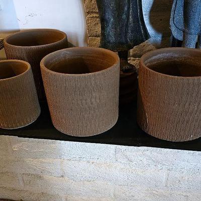 Set of 4 MCM Gainey Ceramics USA Sgraffito planter pots.