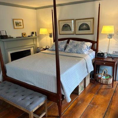 Thos. Moser Queen 4 Poster Canopy ( not shown) bed