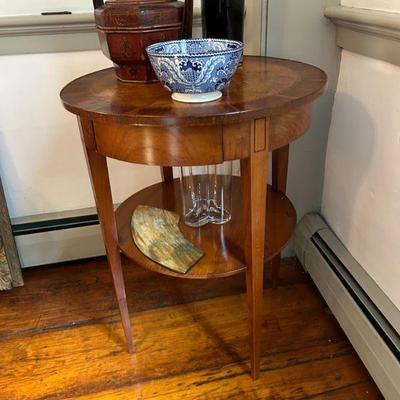 French Style Burl Top 1 drawer Table