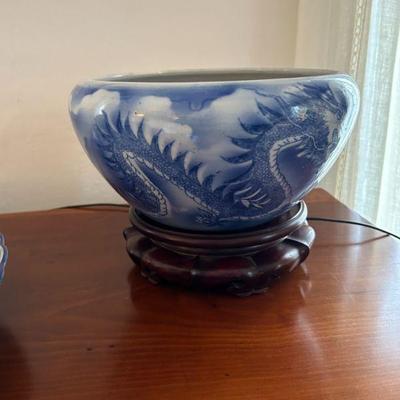 Chinese Ceramic bowl on carved stand